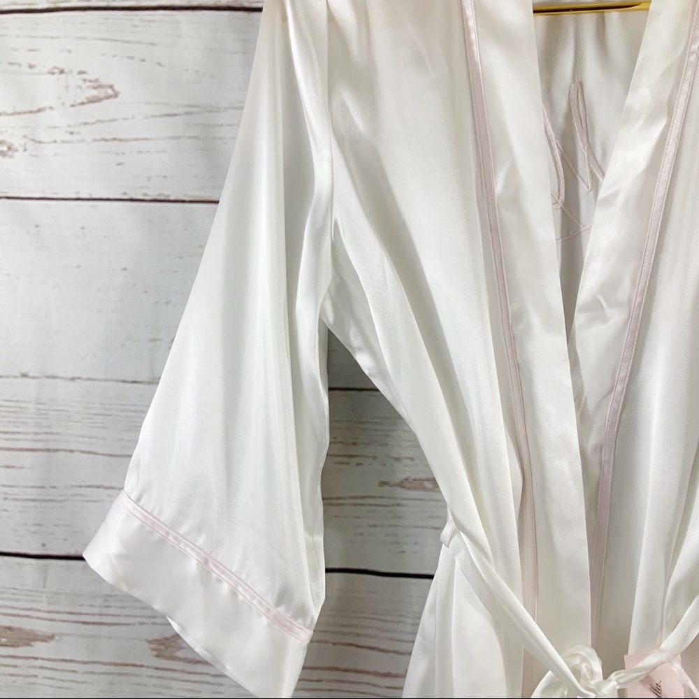Linea Donatella Wedding MRS Robe - Picture 5 of 7